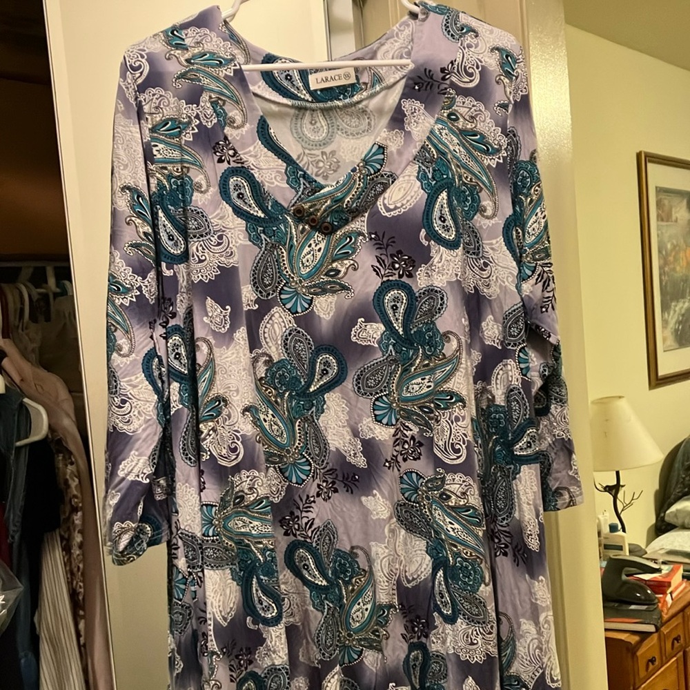 LARACE Blue and White Relaxed Tunic Top 3X